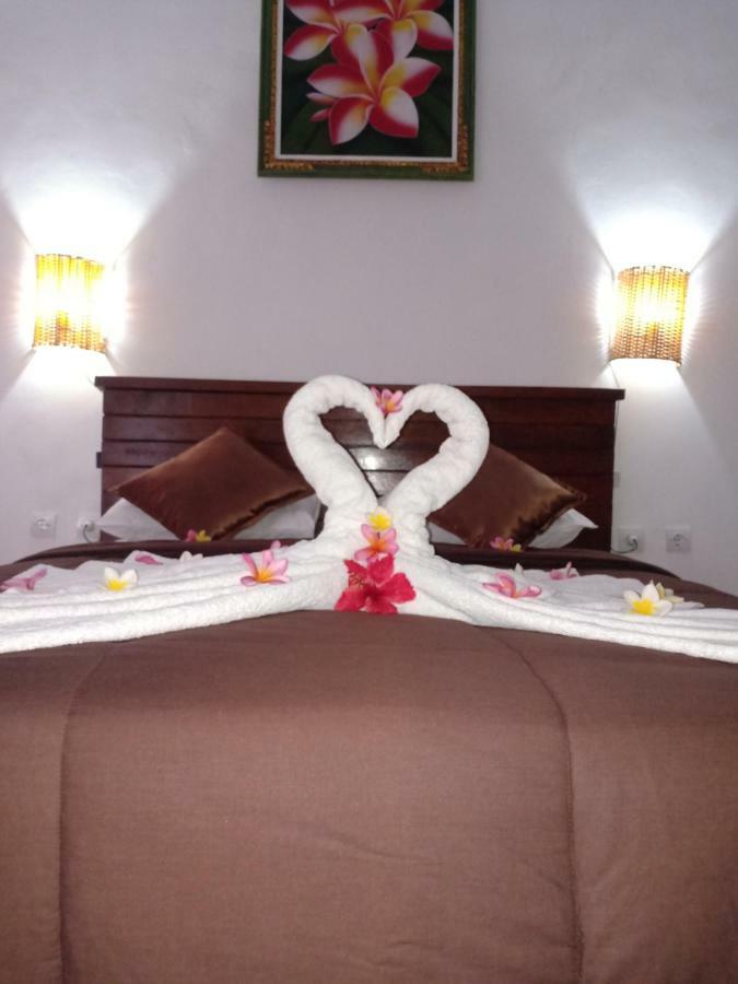 Dwiki Putra Home Stay Lembongan Exterior foto