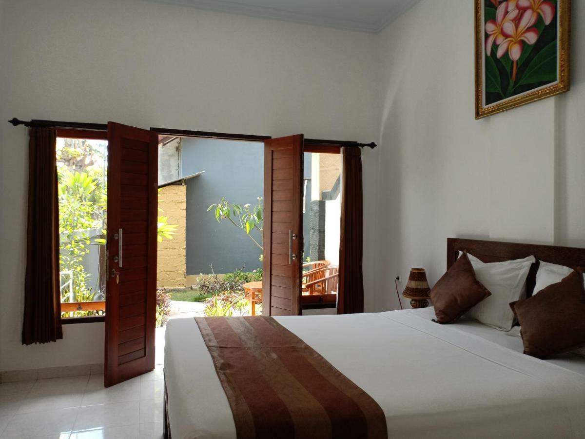 Dwiki Putra Home Stay Lembongan Exterior foto